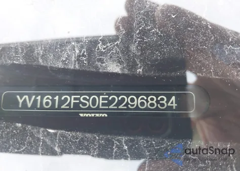 2014 Volvo S60 T5 from USA, damaged, VIN YV1612FS0E2296834